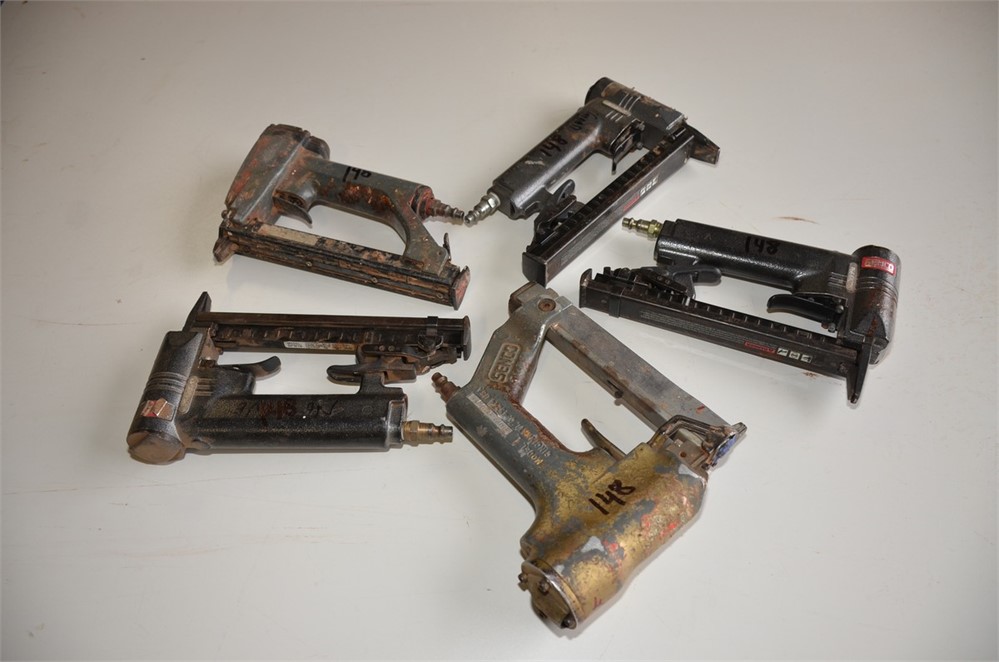 Lot of Senco Pneumatic Staple/Nail Guns - Qty (5)