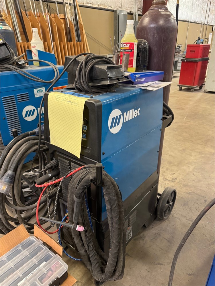 Miller "Syncrowave 300" Welder