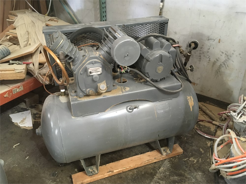 Ingersoll-Rand 5HP Aircompressor