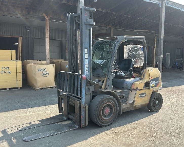 Caterpillar "PD10000" Pneumatic Forklift - Bolton, ON