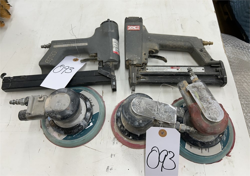 (3) Palm sanders (2) Nail Guns - Lot of 5