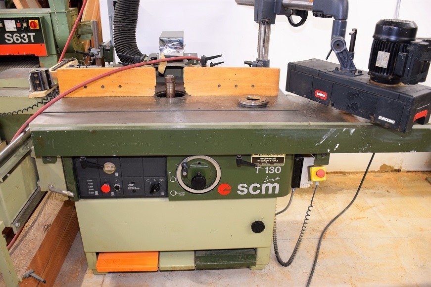 SCM T130N SHAPER c/w MORTISE ATTACHMENT & SAMCO (4) ROLL POWERED FEED ROLLER