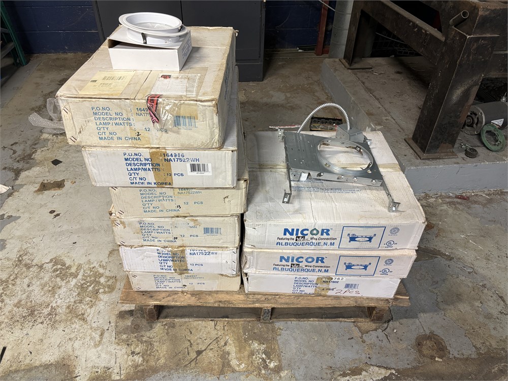 Pallet of Lighting