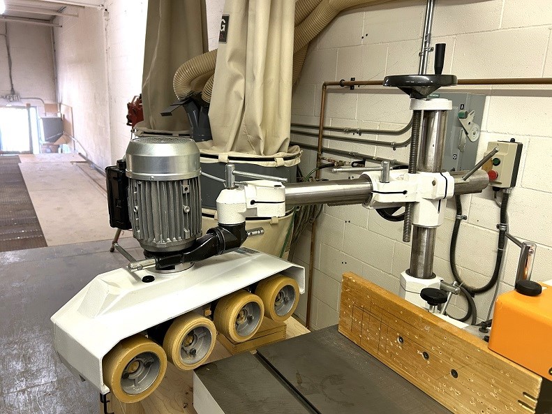 SCM " 4 Roll" Auto Feeder - Mississauga, ON