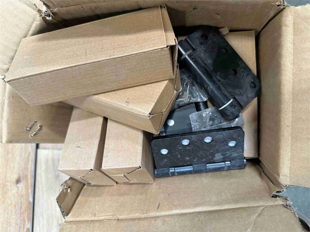 Pallet of Pamex H44-12RLB Hinges
