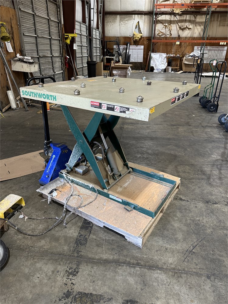 2,000Lbs Lift Table
