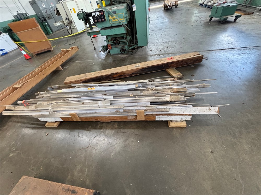 Contents of area as pictured