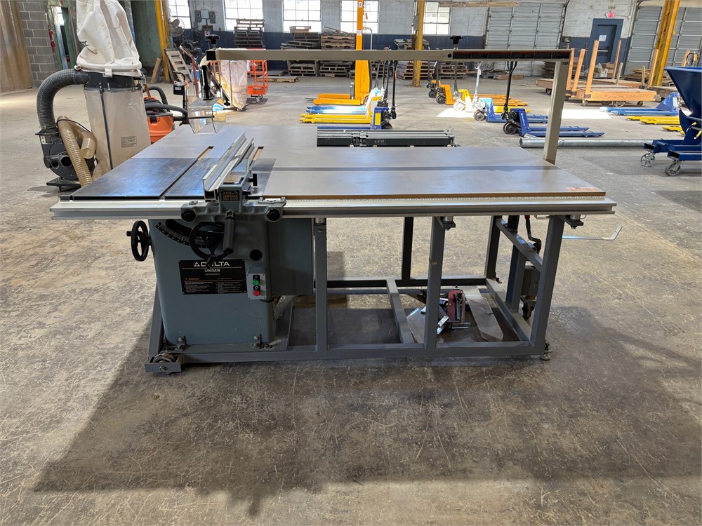Delta "34-806" Table Saw - Unisaw