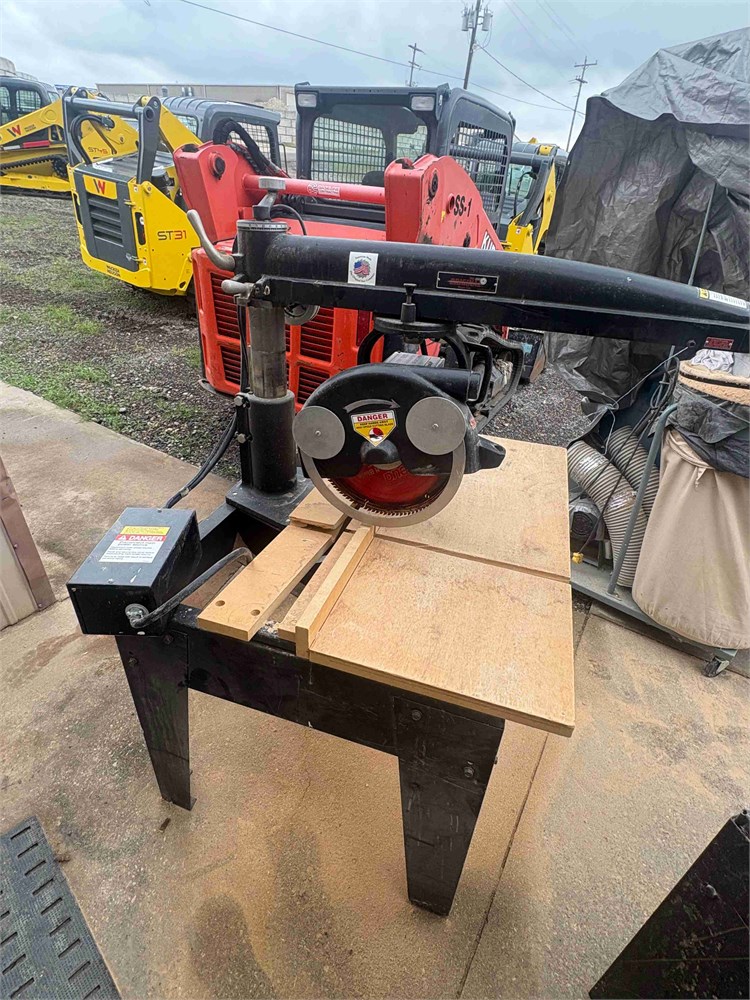 DeWalt "3536-01" Radial Arm Saw