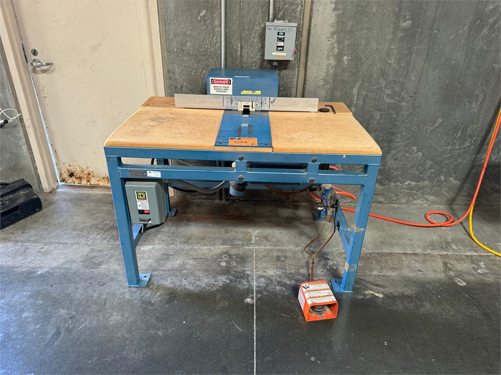 Pinske Edge "5200" Drawer Notcher & Drill