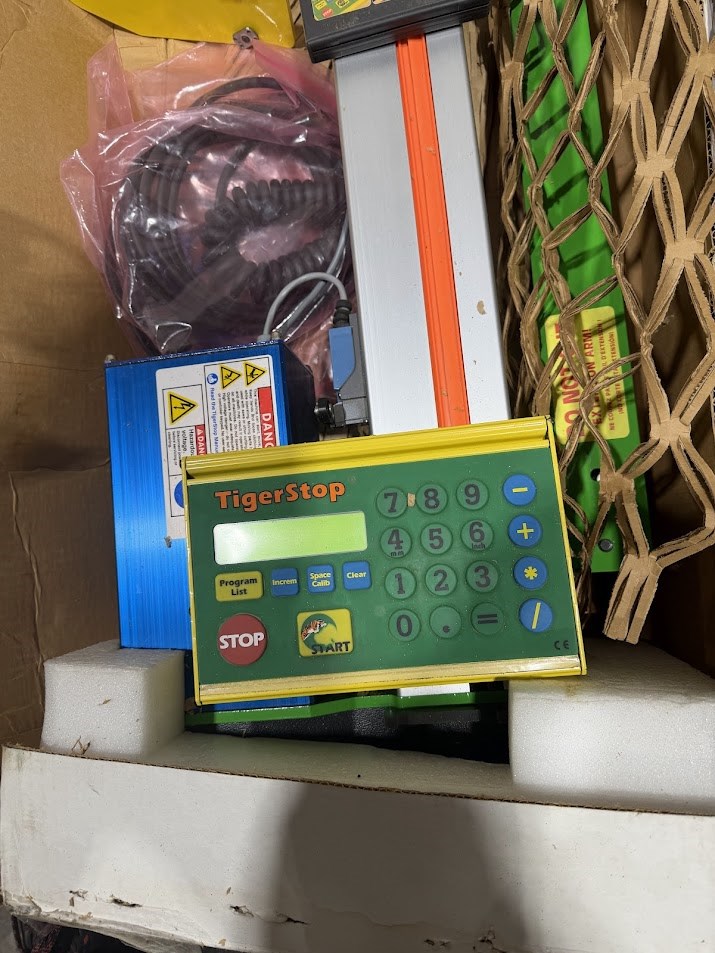 TigerStop "Tigerfence Automated Positioner for Table Saws