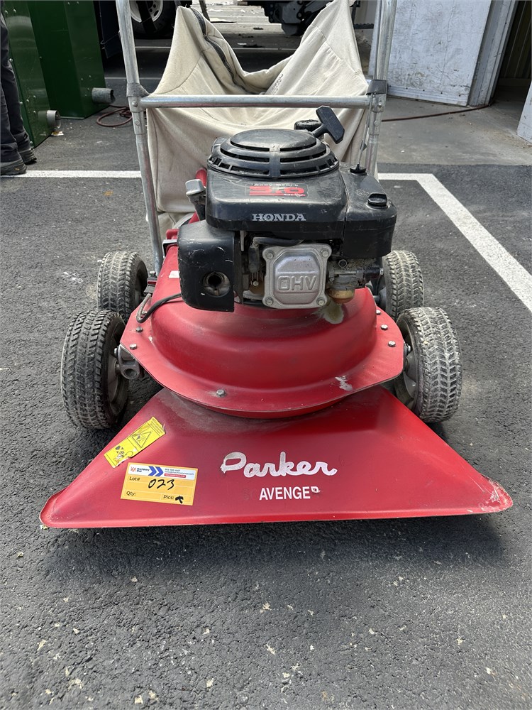 Parker "Scavenger" Industrial Vacuum