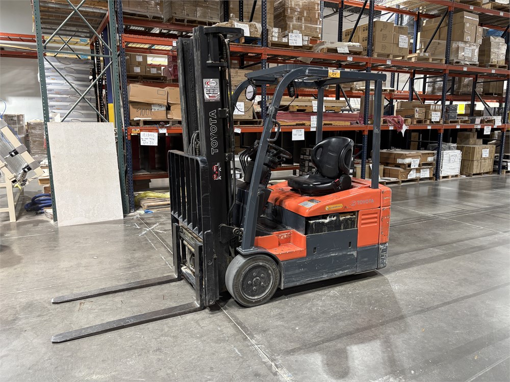 Toyota "7FBEU18" Electric Forklift & Charger