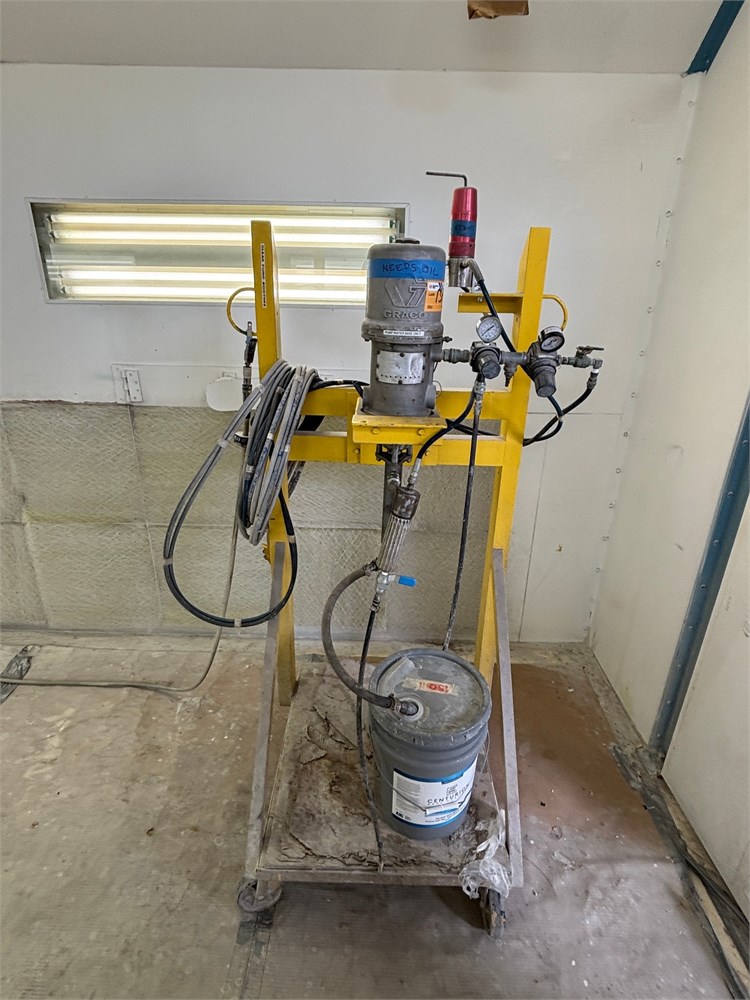 Graco Pump/Stand w/Spray Gun