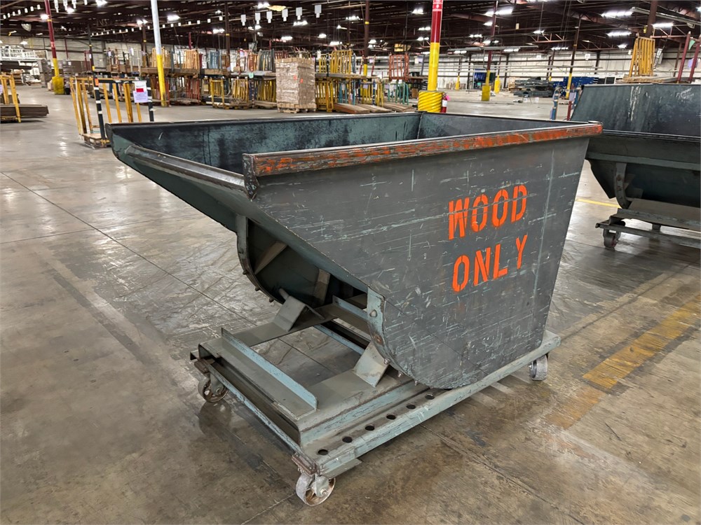 Self Dumping Hopper