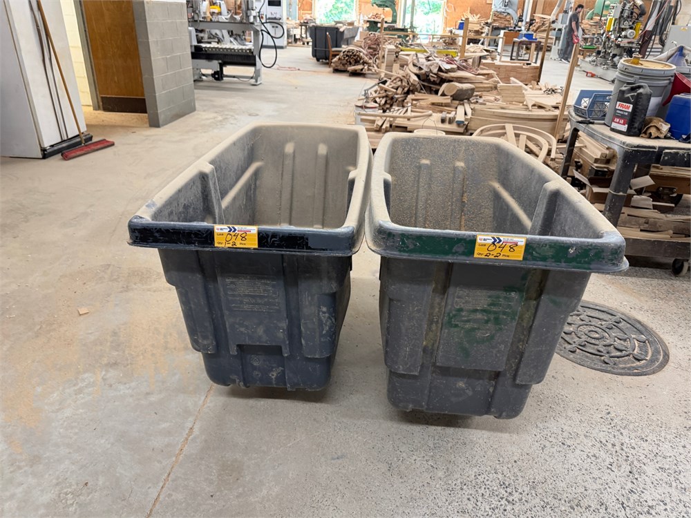 Lot of (2) Trash Cans as pictured