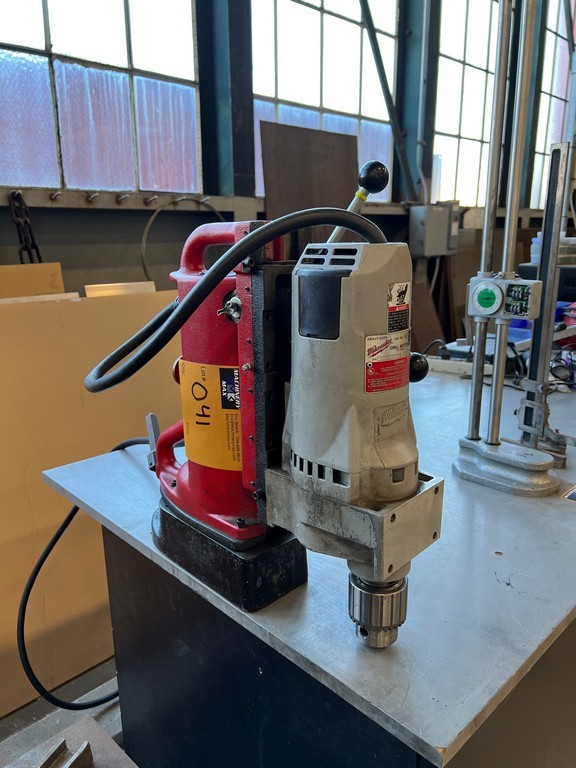 Milwaukee "4262-1" Magnetic Base Drill