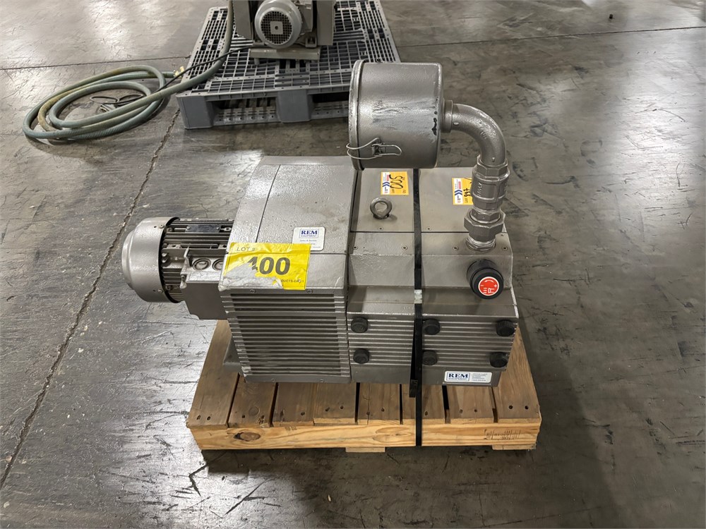 Becker "KVT 3.100" Vacuum Pump
