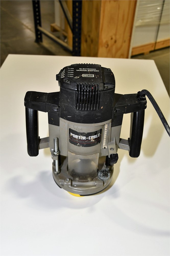 Porter Cable "7539" Variable Speed Plunge Router