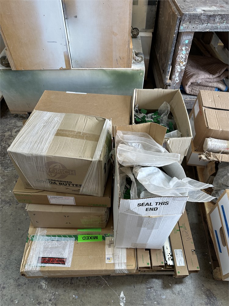 Pallet of Drawer Hardware