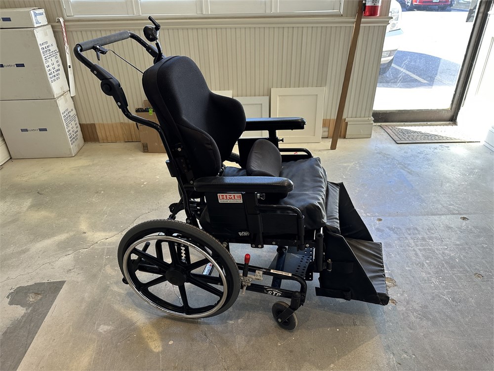 HME Adjustable Wheelchair - Mississauga, On