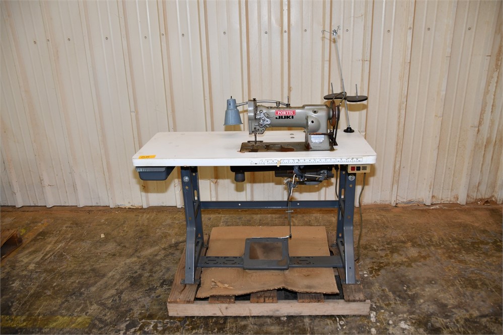 Juki "LU-562" Sewing Machine & Table