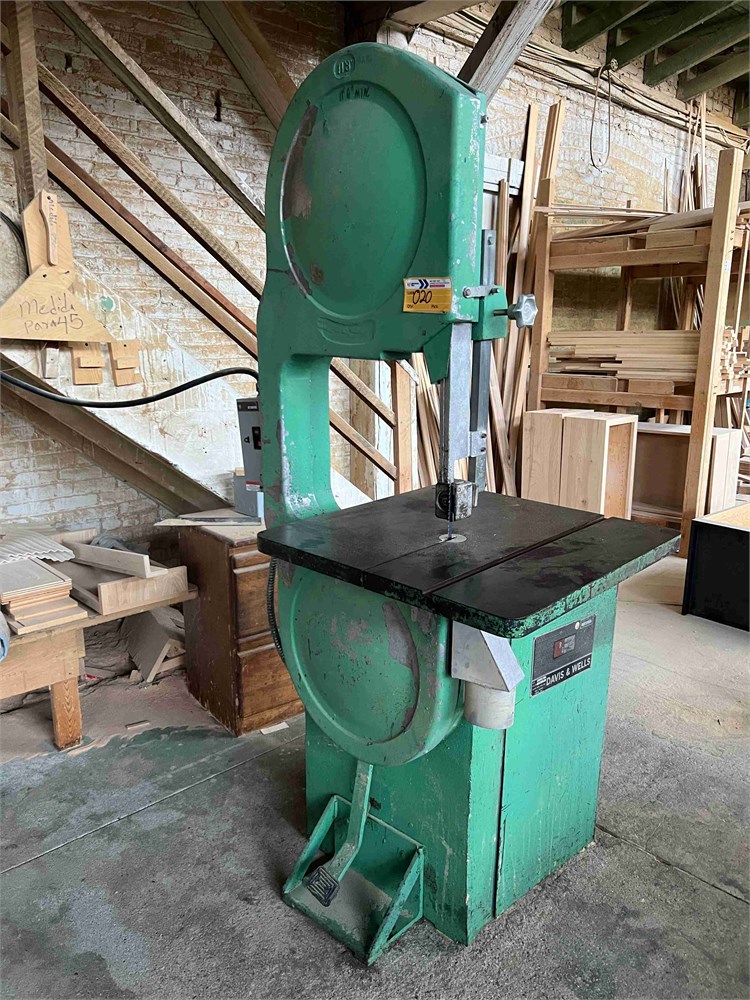 Davis & Wells "DB20-64" Band Saw