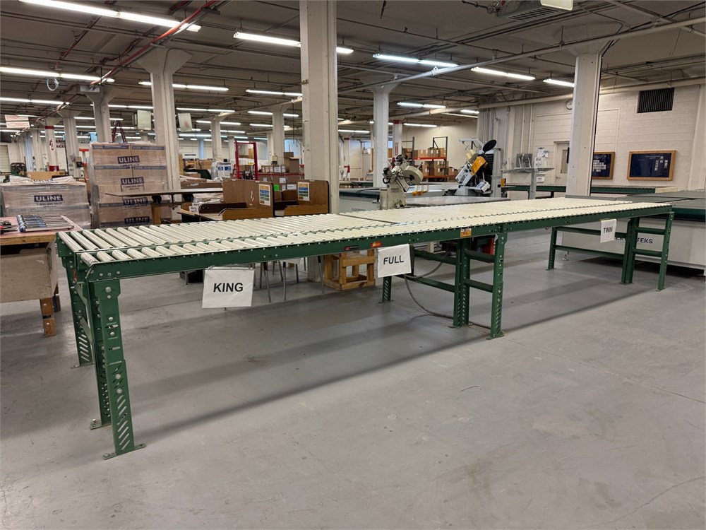 Roach Powered Roll Conveyor