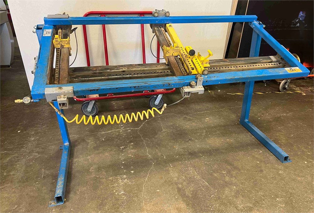 JLT "717A-26V-62H-L" Door Clamp