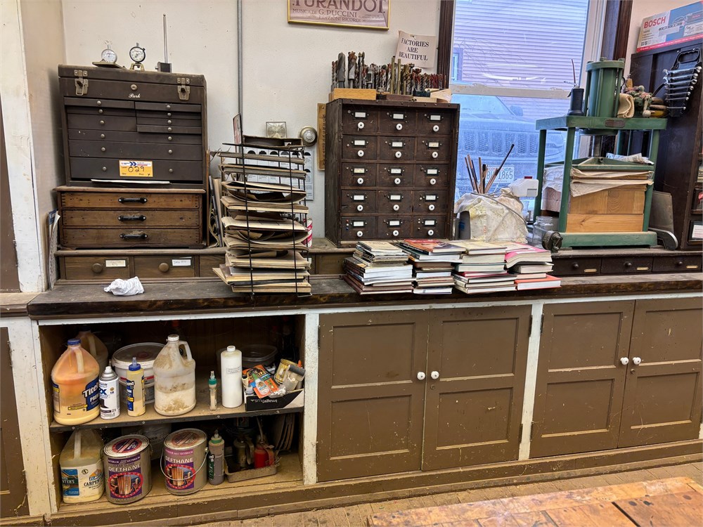 Contents of Area as pictured