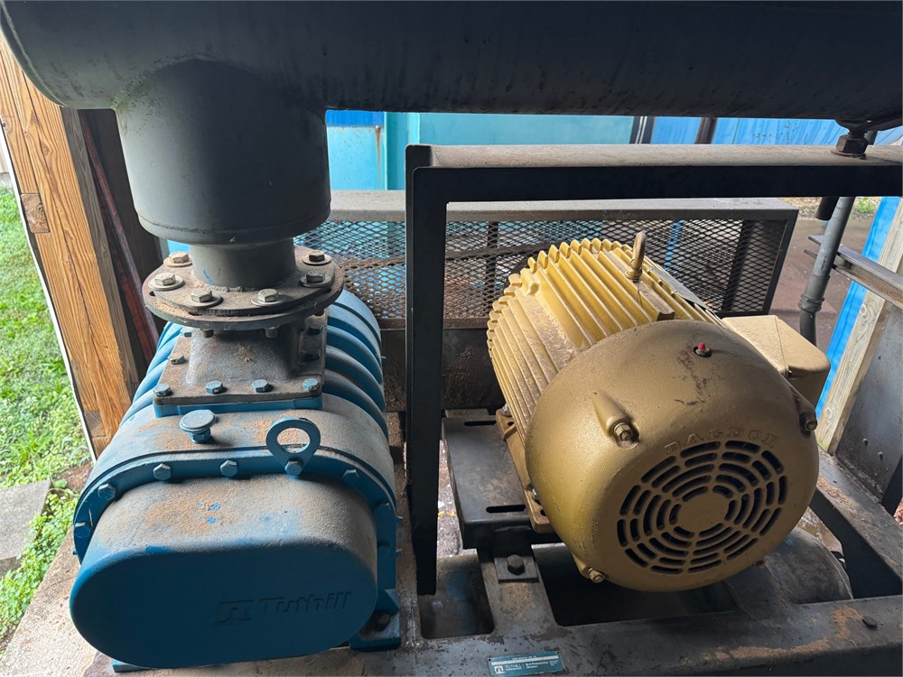 Tuthill Dust Blower