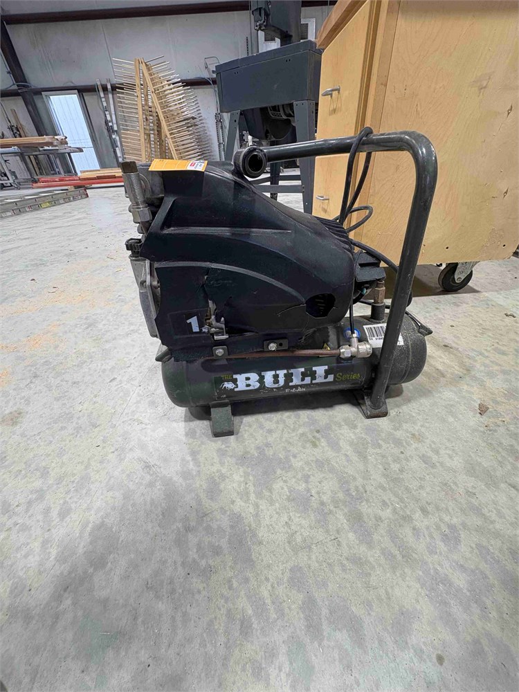 FINI Air Compressor