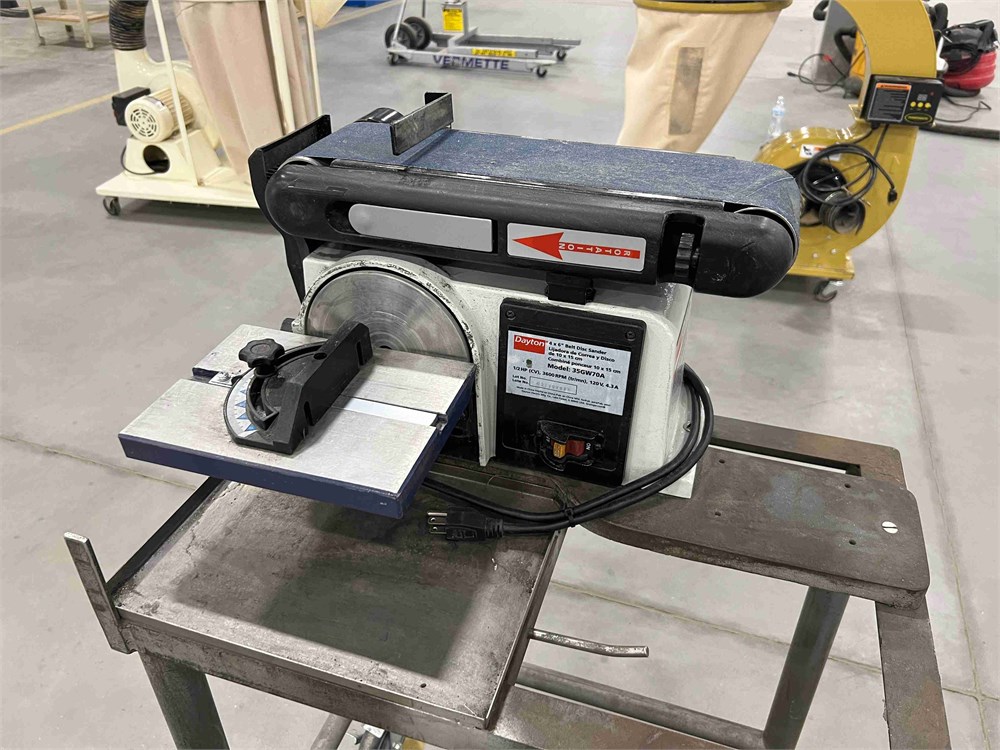 Dayton "35GW70A" Belt/Disc Sander
