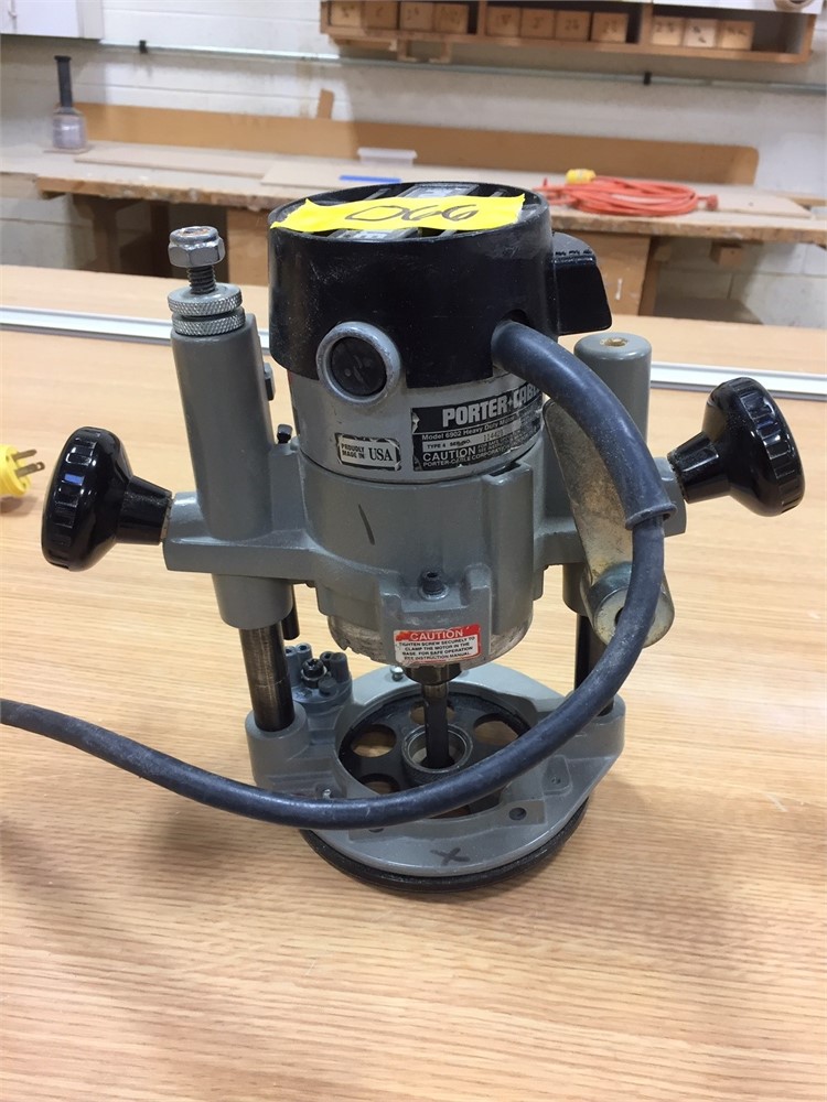 Porter Cable "6902" Plunge router