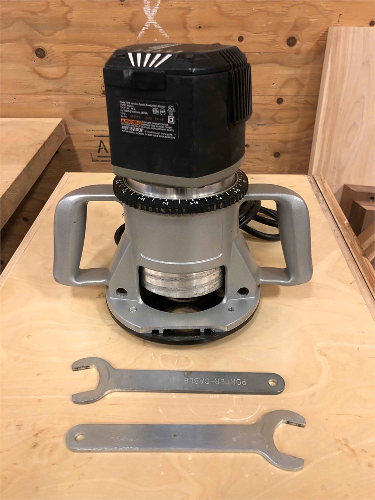 Porter Cable "7518" Plunge Router