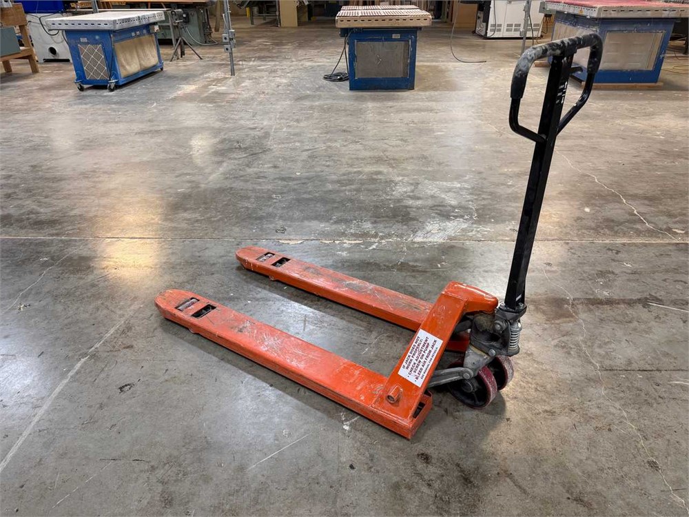 Haul Master "61946" Pallet Jack