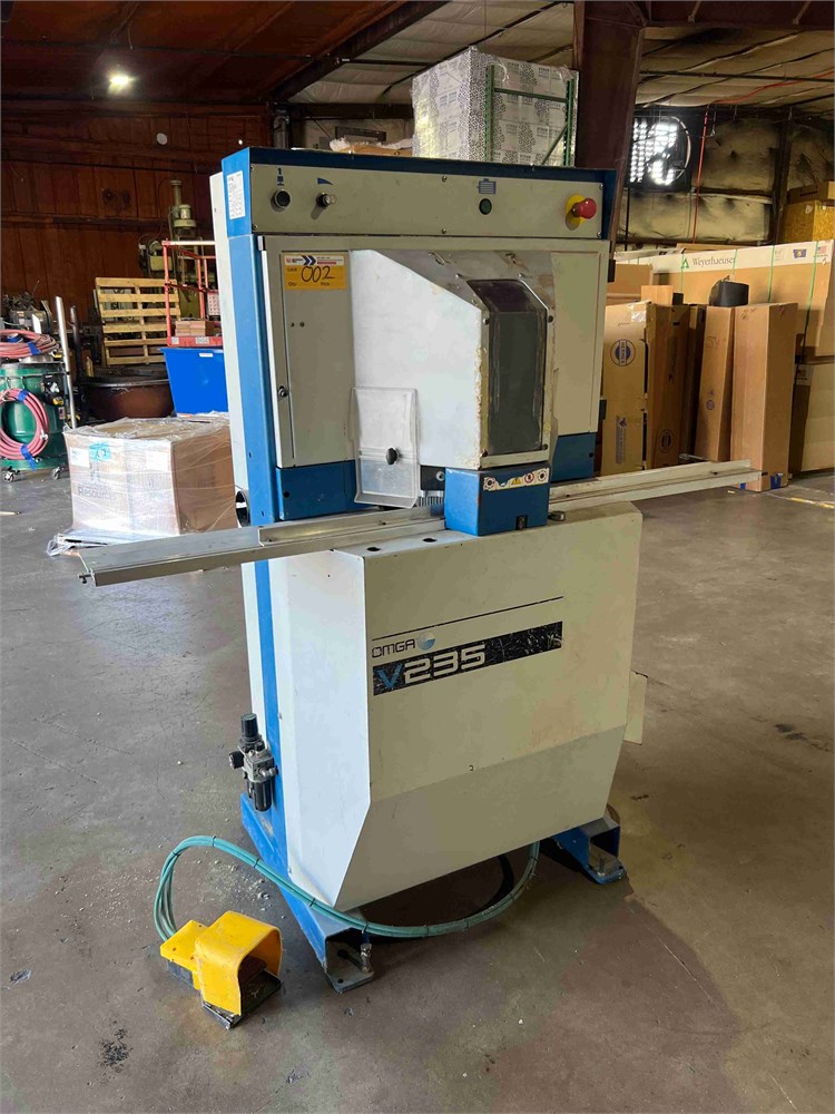 Omga "V.235" Double Miter Saw