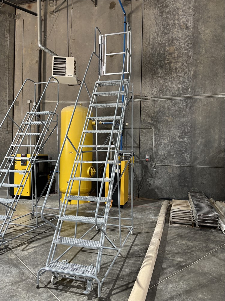 ULine 59 degreed Ladder & DWP (12 steps)