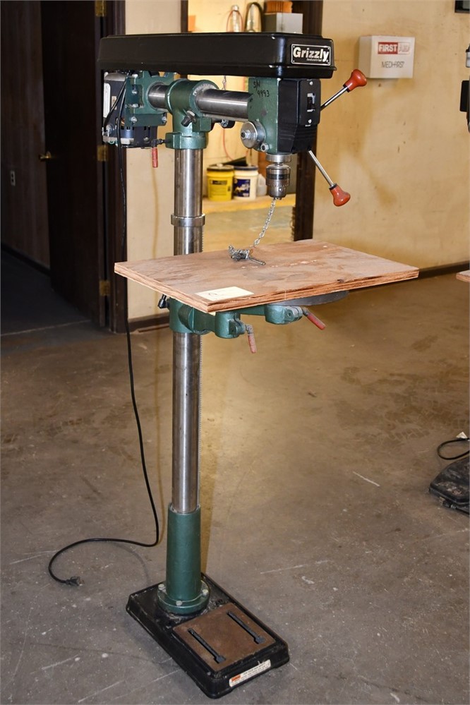Grizzly "G7946" Radial Drill Press