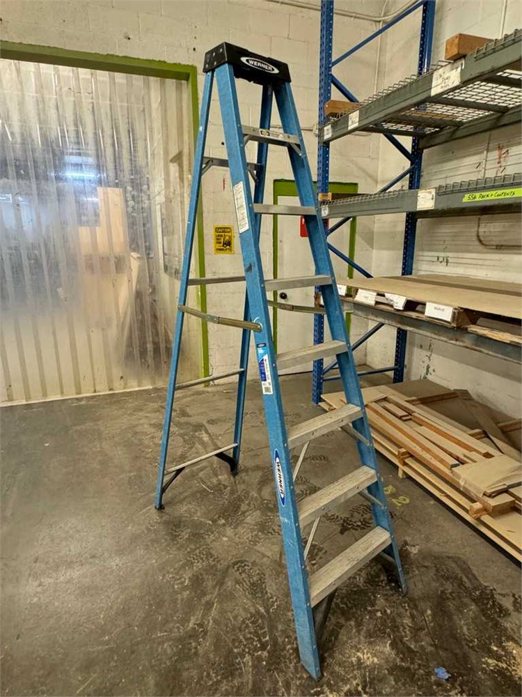 Werner 8' Step Ladder