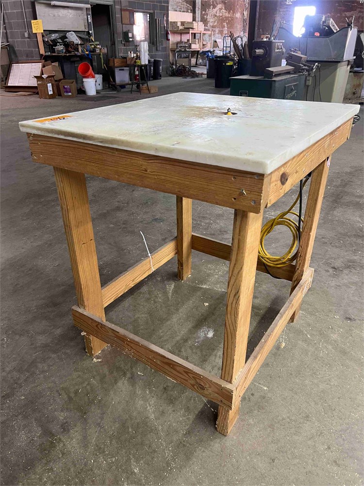 Router Table as pictured