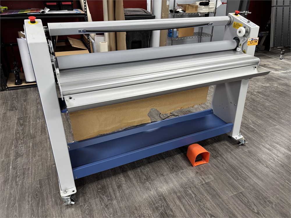 Seal "54EL" 54-inch Wide-format Cold Roll Electric Laminator