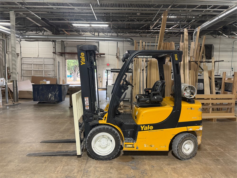 Yale "GP60" Forklift - LPG Powered