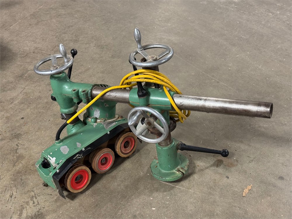 (3) Wheel Power Feeder