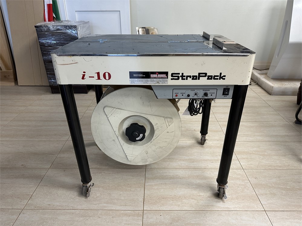 StraPack "i-10" Portable Strapping Machine