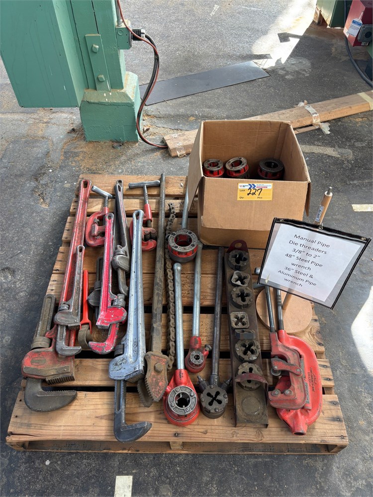 RIDGID Manual Pipe Die Threaders as pictured