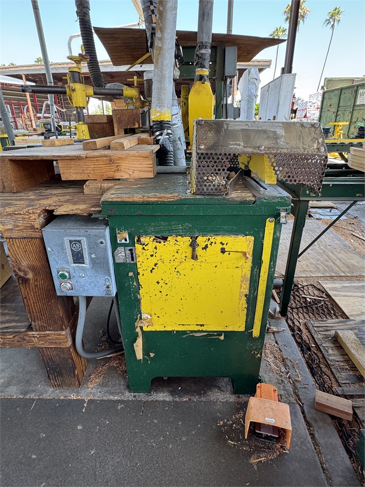 Upcut Saw