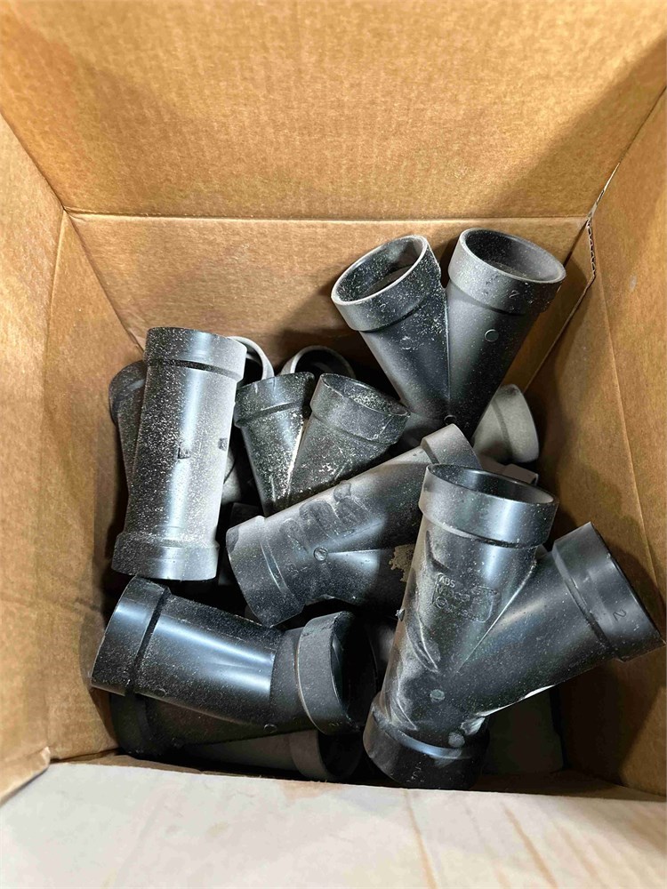 Pallet of Misc ABS Pipe Fittings