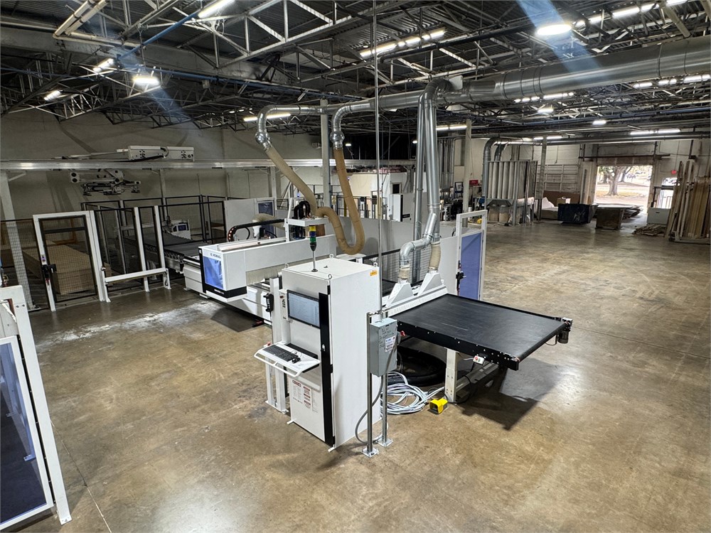 Homag "Centateq N-500" CNC Machining Center Load/Unload (2023)