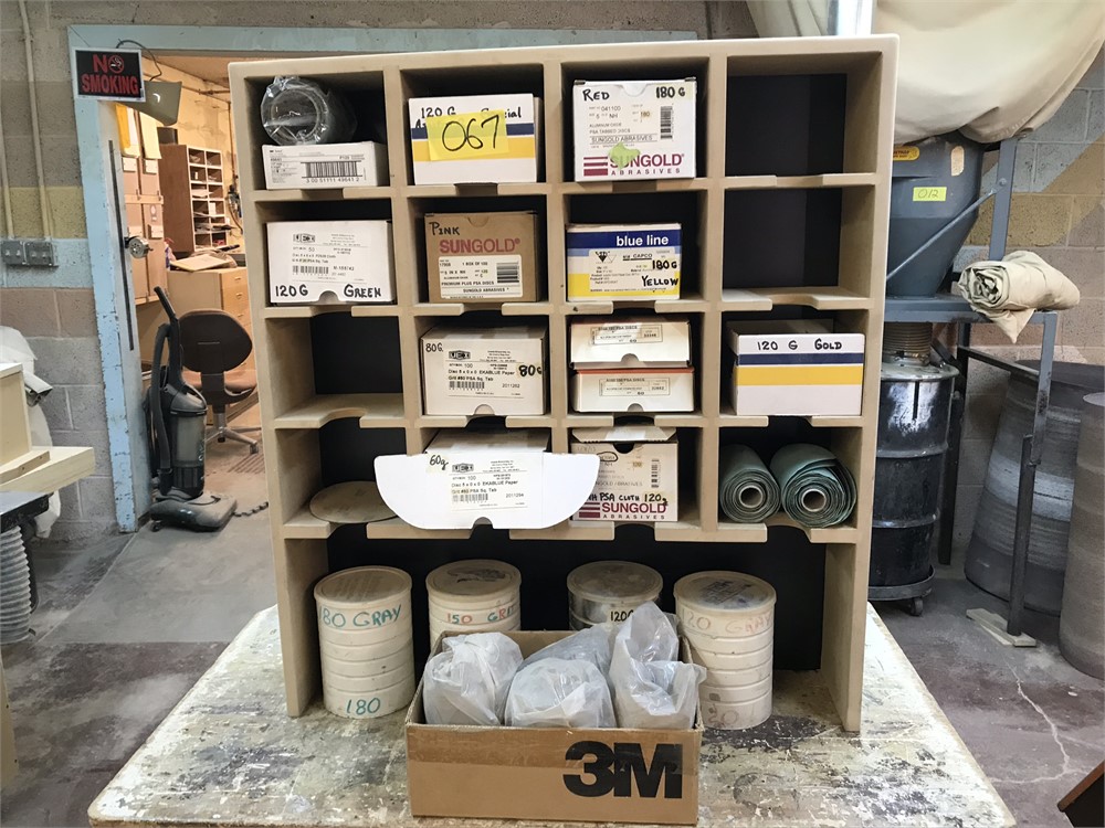 Storage cabinet & sandpaper